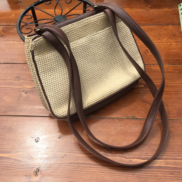 Cute Straw Purse - Picture 2 of 16